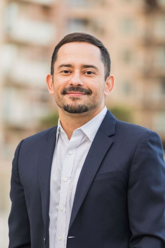 AV Chambers Director, Roberto Ramirez