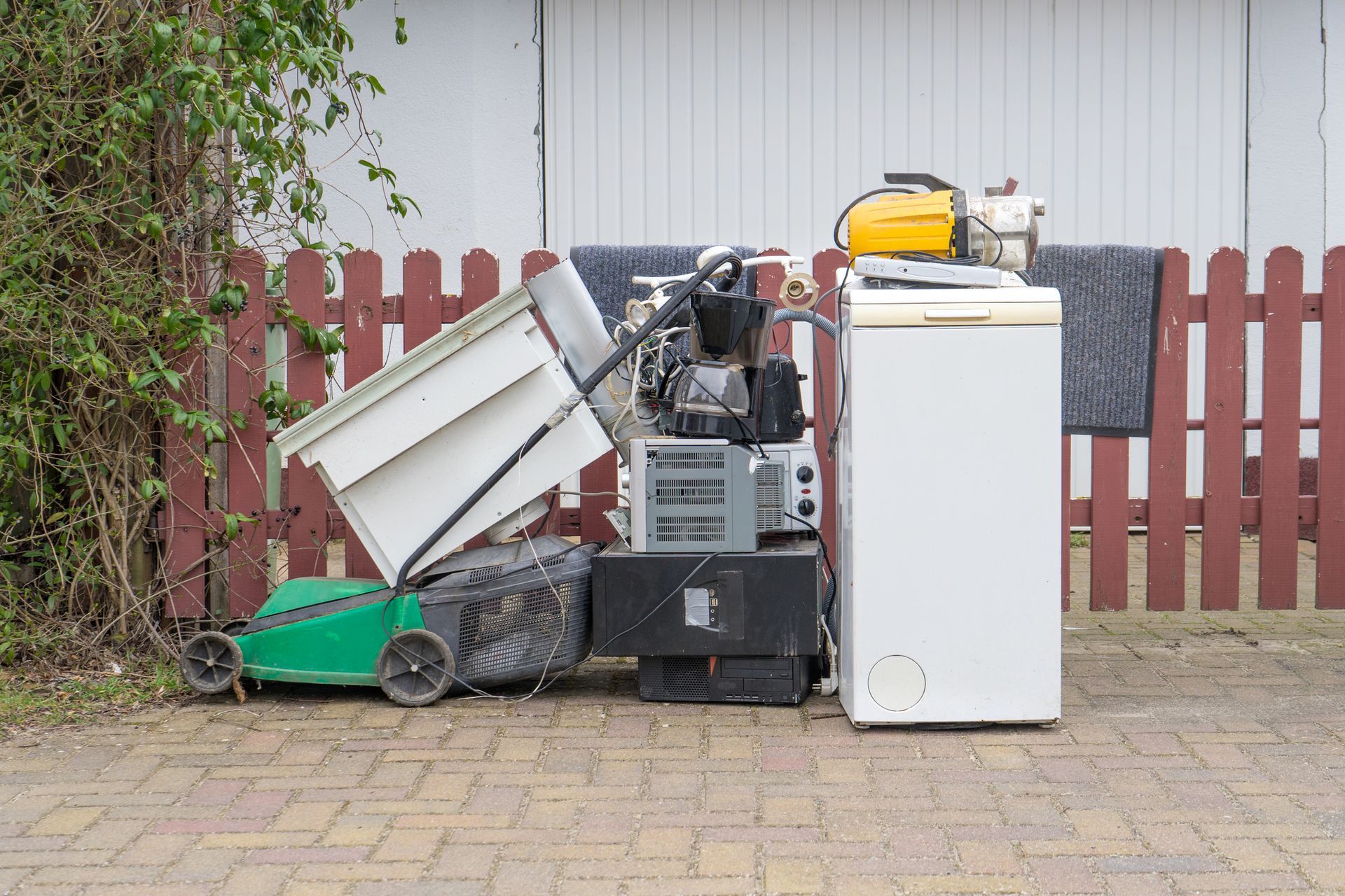 How Pittsburgh Junk Removal Services Can Benefit You