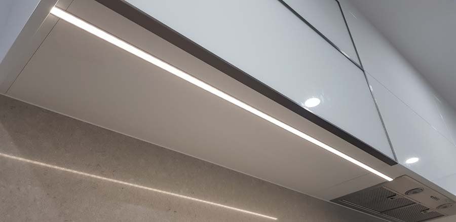 under cabinet lighting