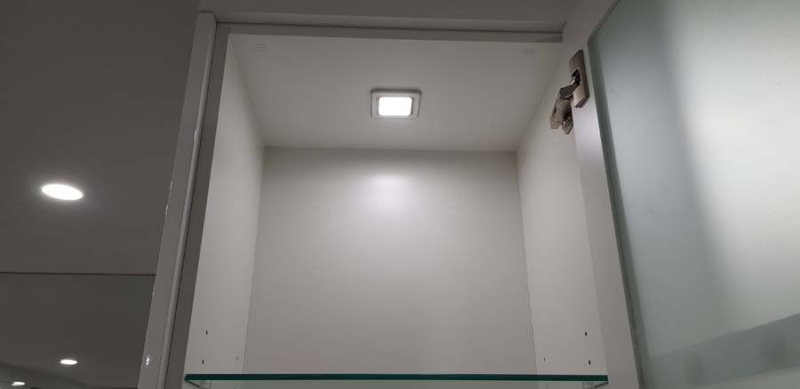 shelf light
