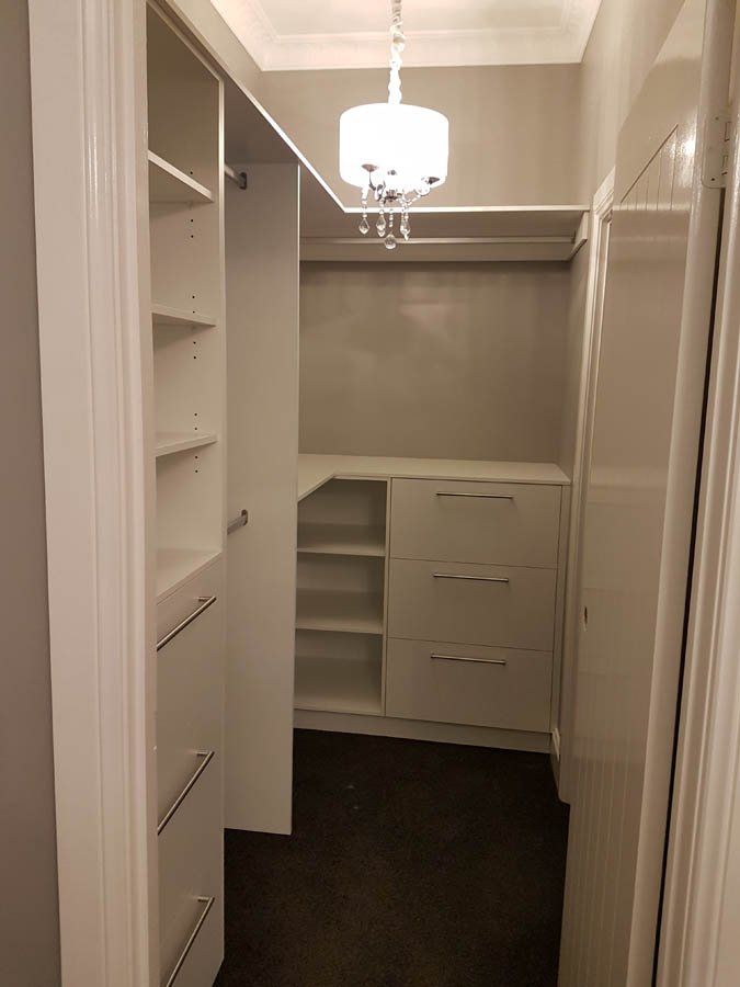 walk in closet