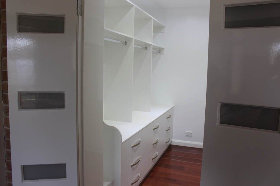 white closet shelving