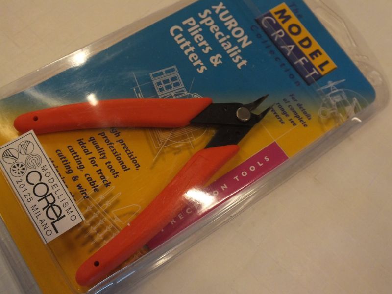 Pinza per modellismo