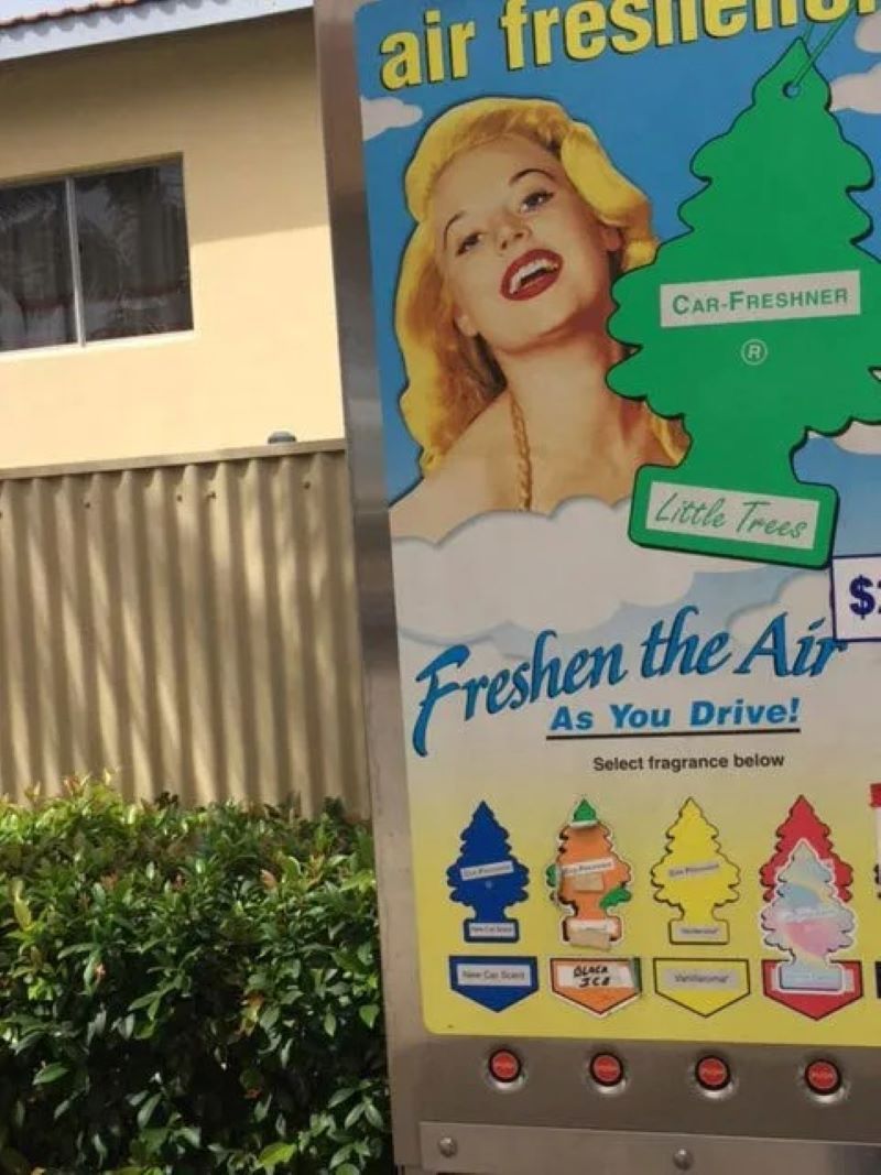 A Sign that Says Freshen the Air as You Drive — Whitsunday Wash In Bowen, QLD