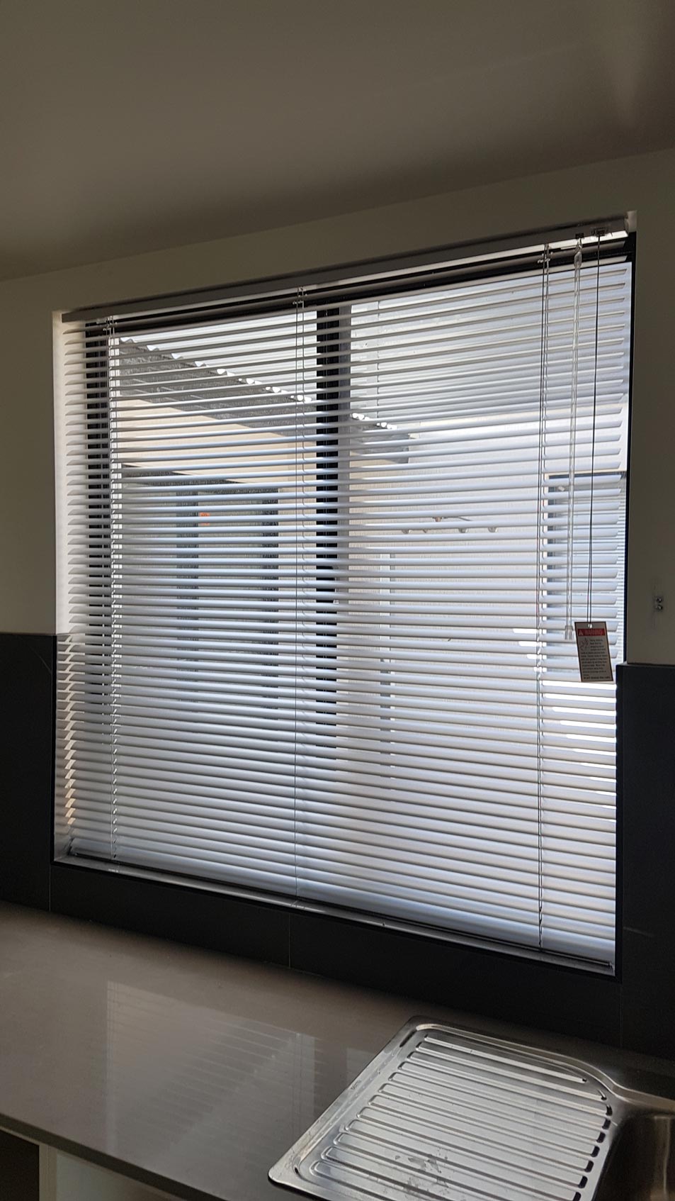 Wide Venetian Blinds — Blinds Installation in Winnellie, NT