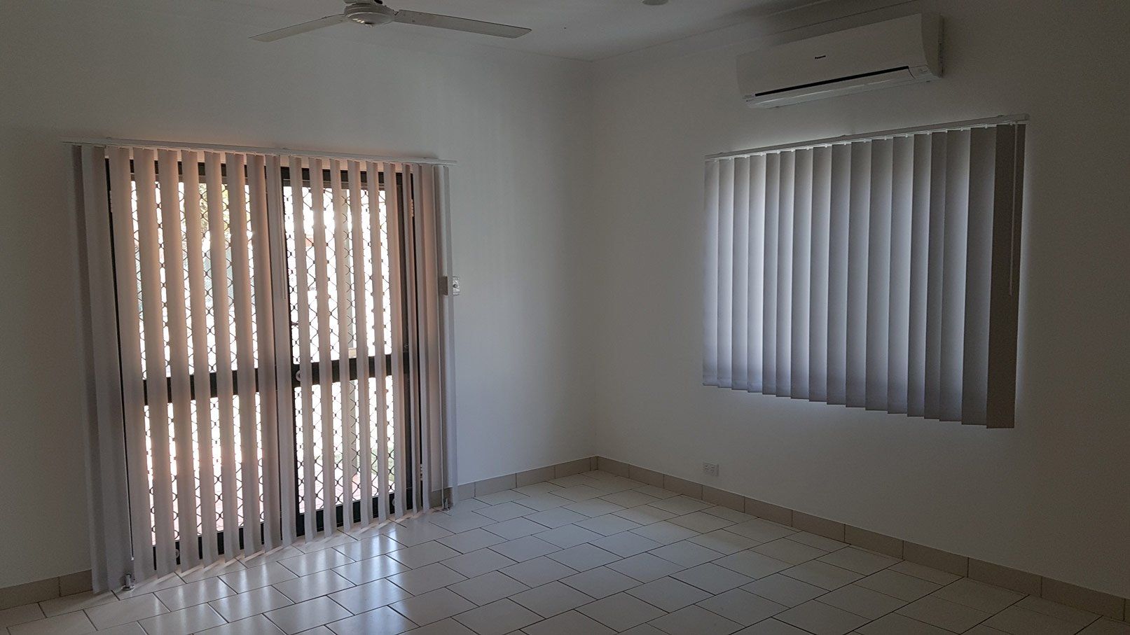 Air Conditioned Room With Blinds — Blinds Installation in Winnellie, NT