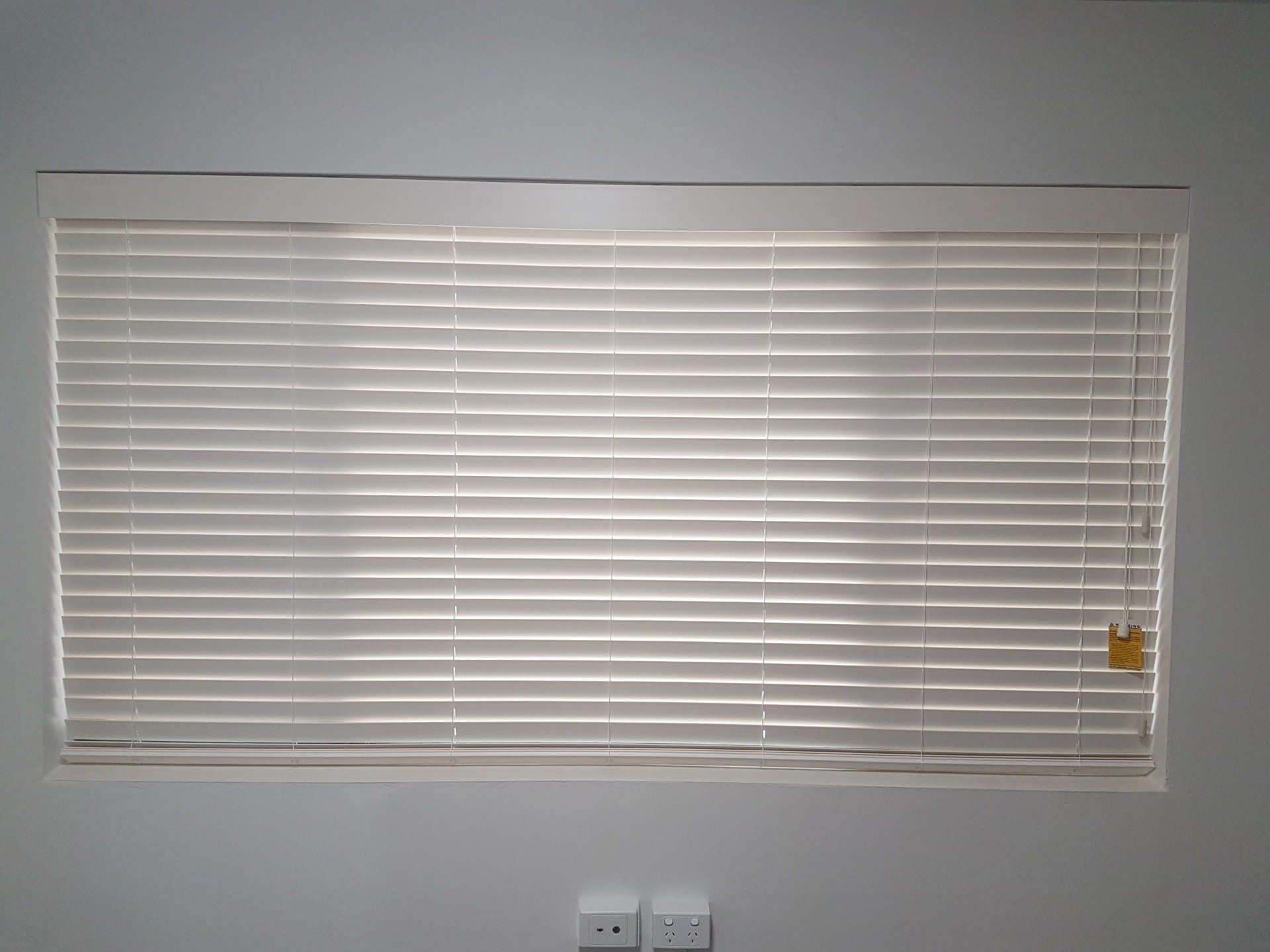 White Venetian Blinds — Blinds Installation in Winnellie, NT