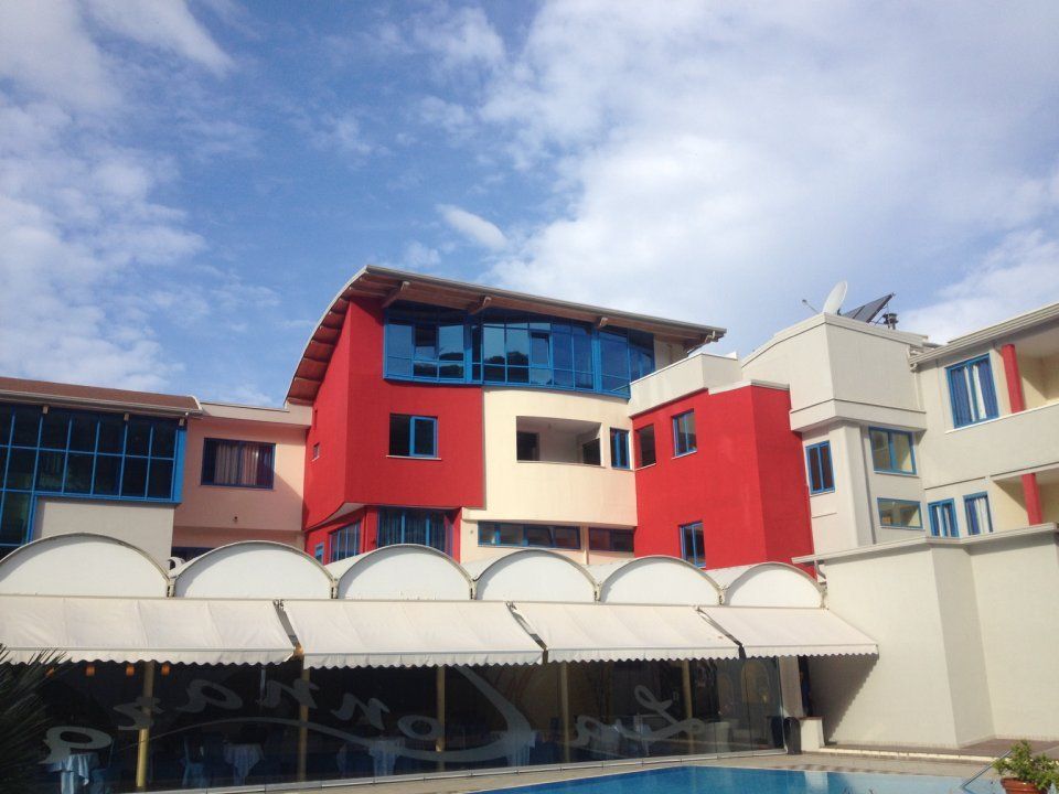 serramenti edificio la Tonnara