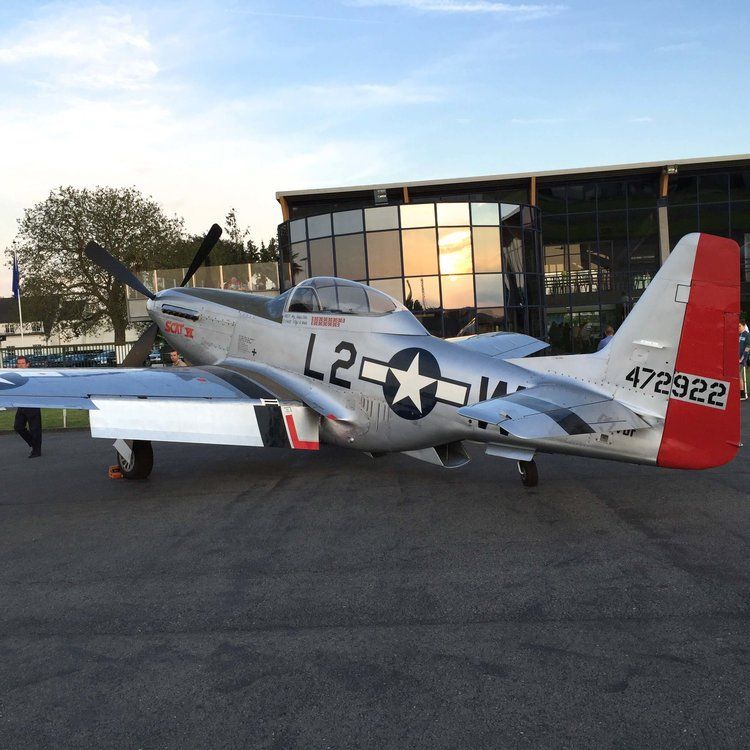 A plane with the number 47292 on the tail