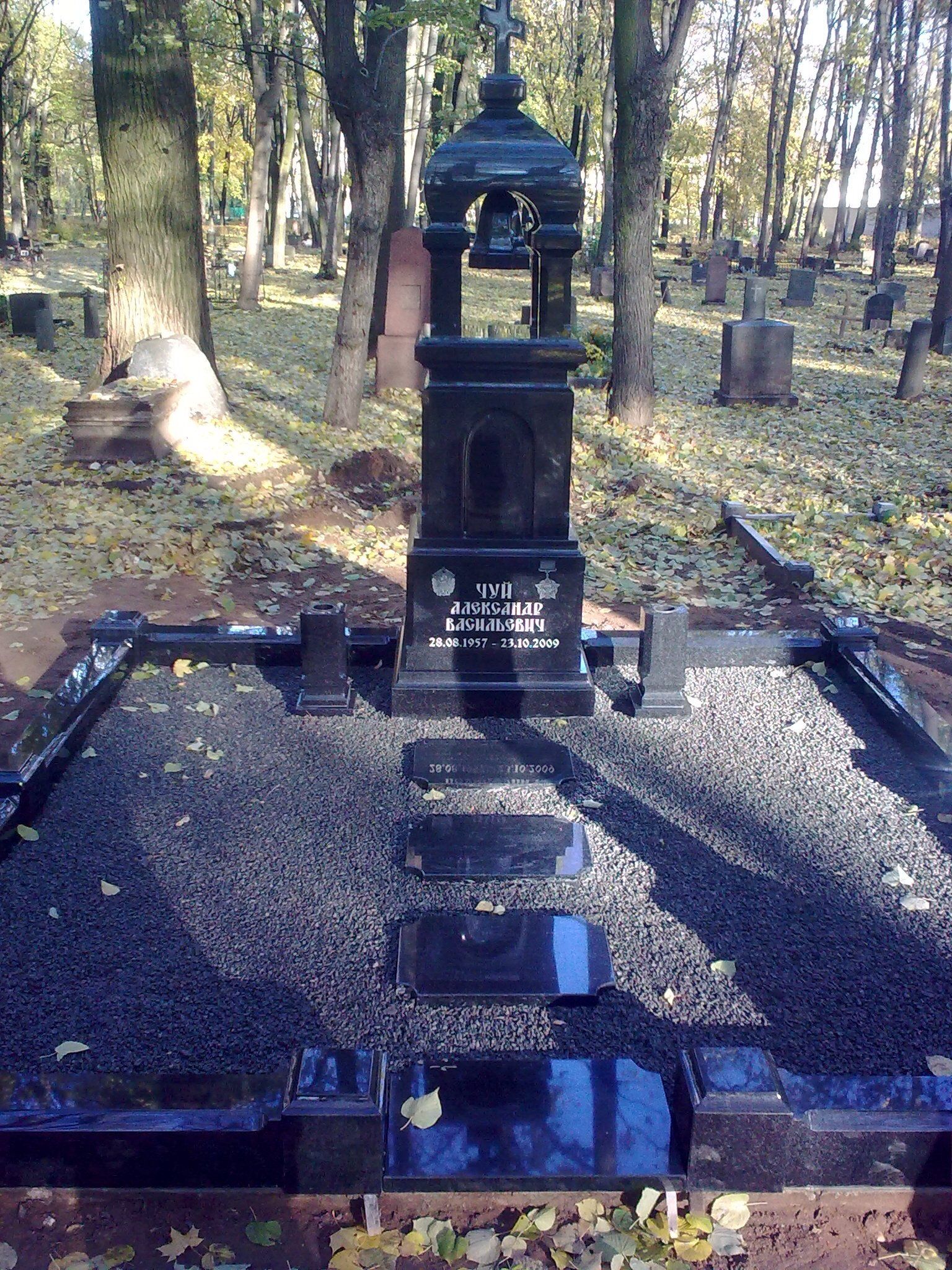 Akmeniniai skulptūrų paminklai