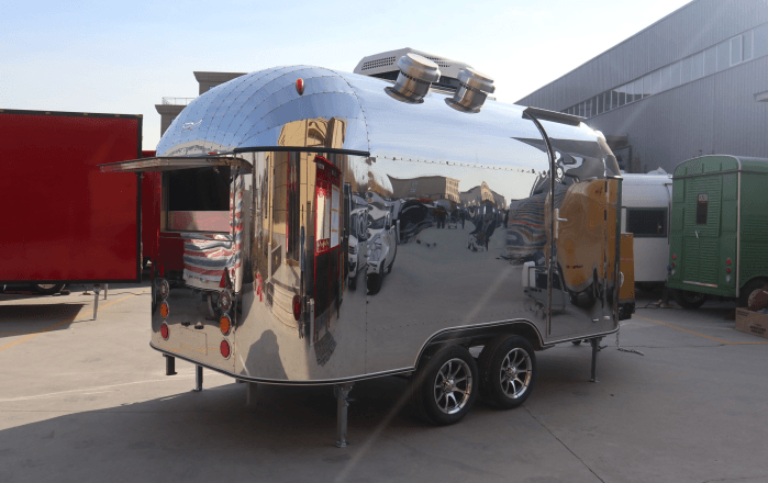 Crown Plaza Hunter valley Food Caravan