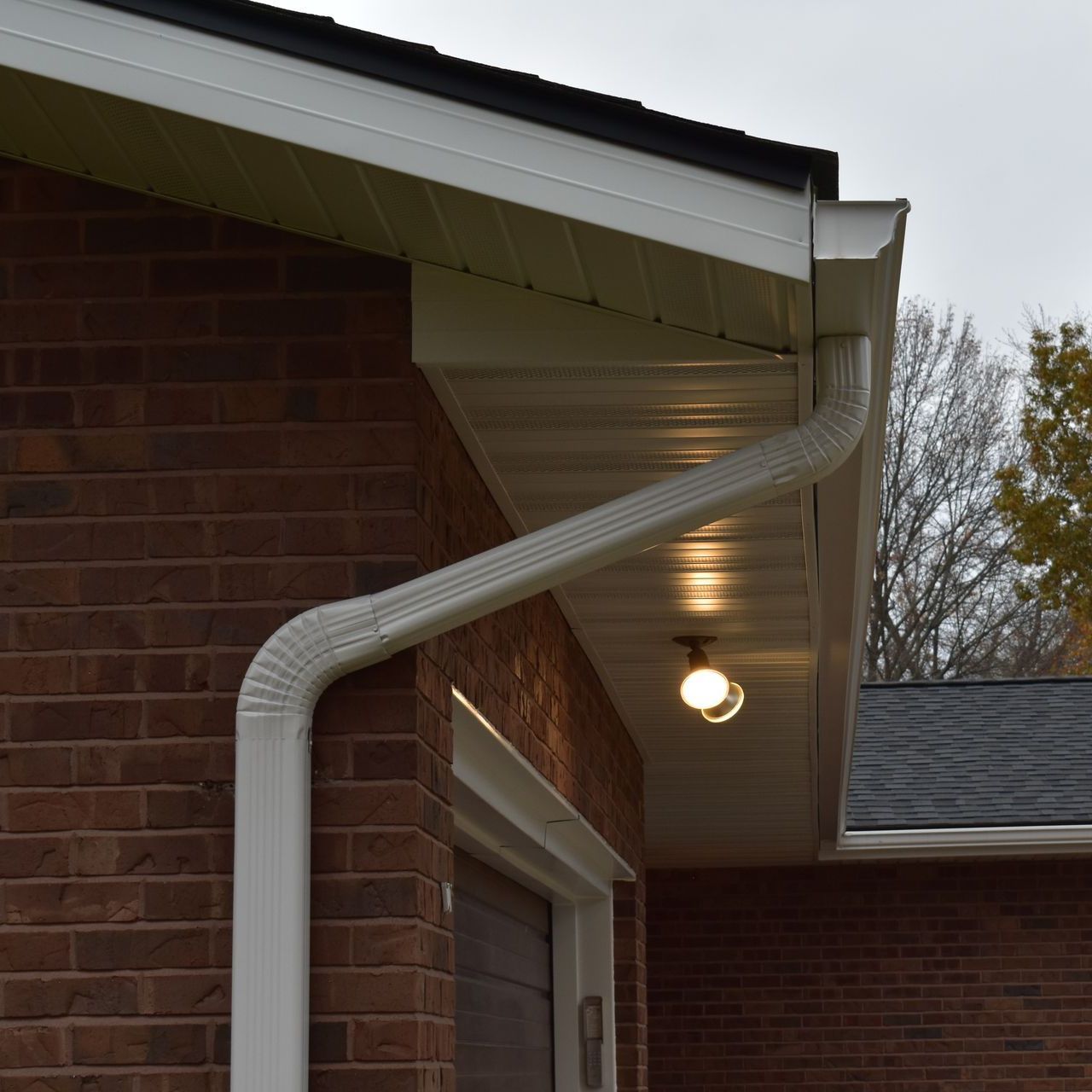 Photo of seamless gutters installed by Fast Track Contracting