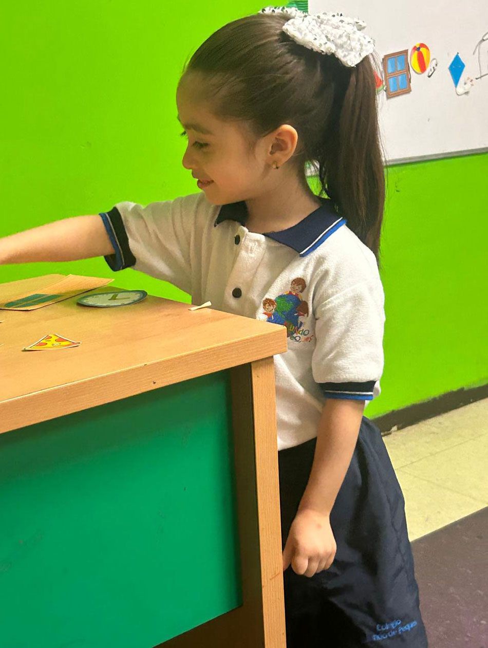 GUARDERÍA MUNDO DE PEQUES