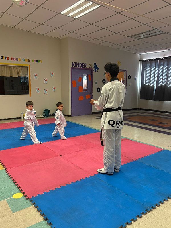 GUARDERÍA MUNDO DE PEQUES