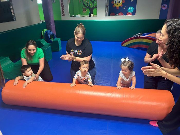 GUARDERÍA MUNDO DE PEQUES