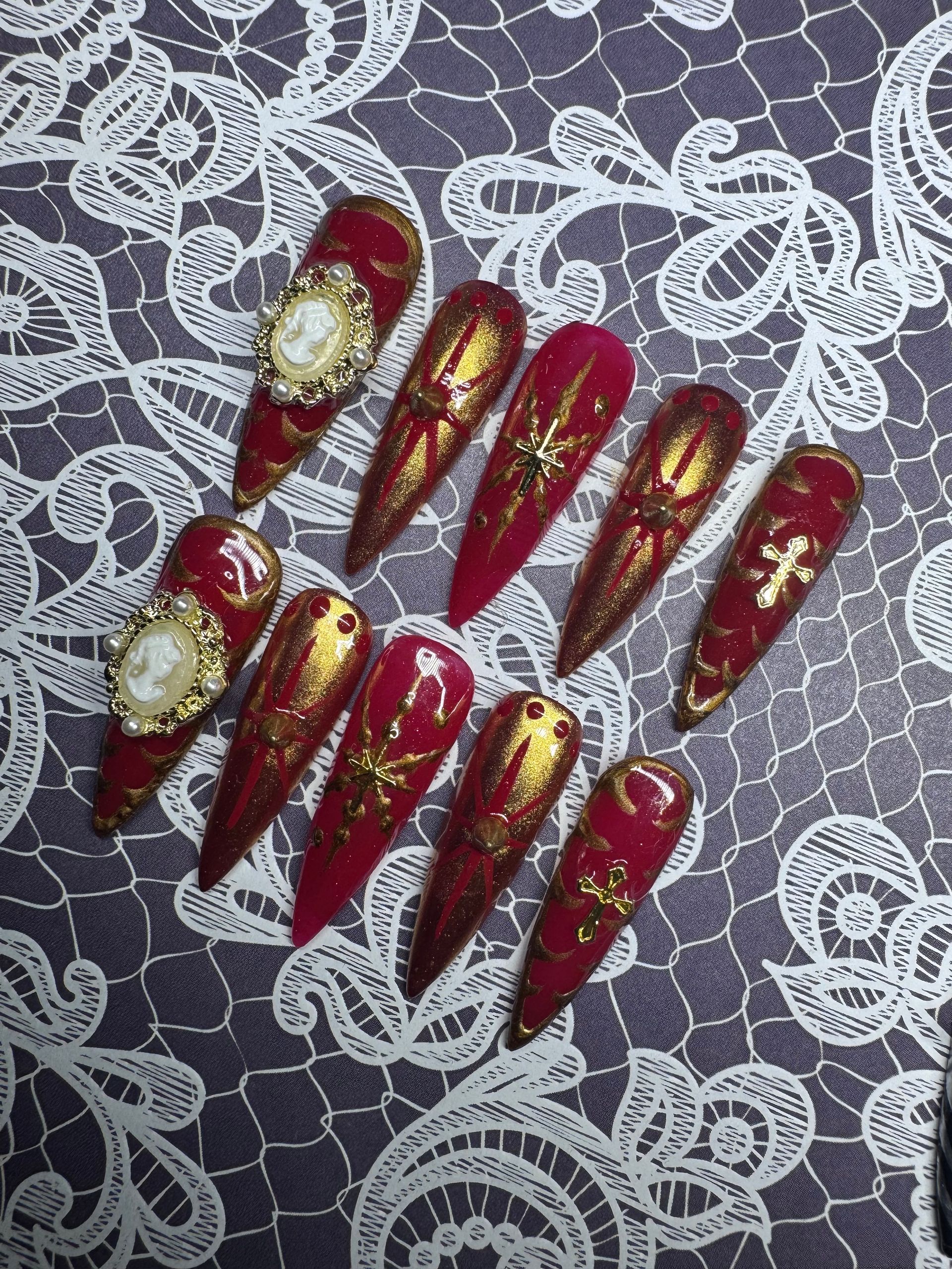 Christmas Aurum Victorian press-on nail set