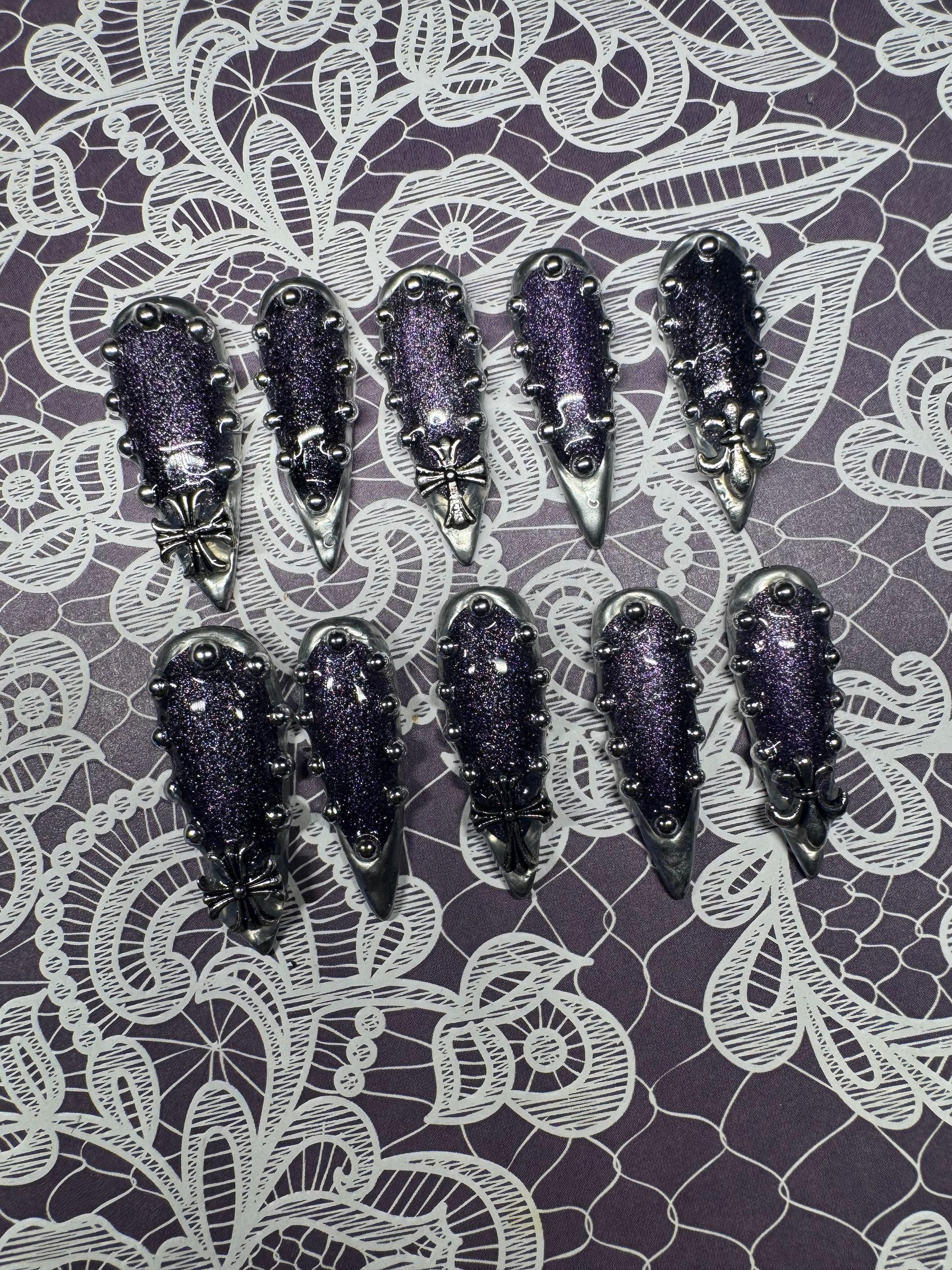 Metallic Lilac press-on nail set