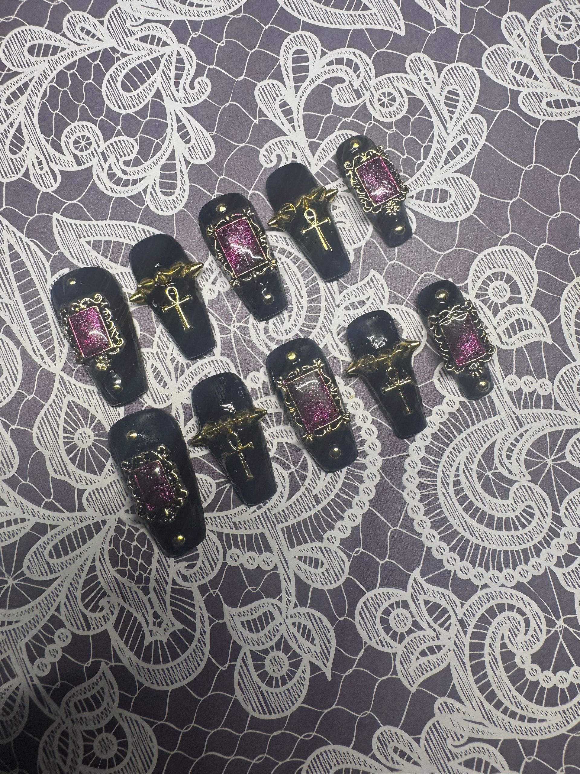 Rosy gold frames press on nail set