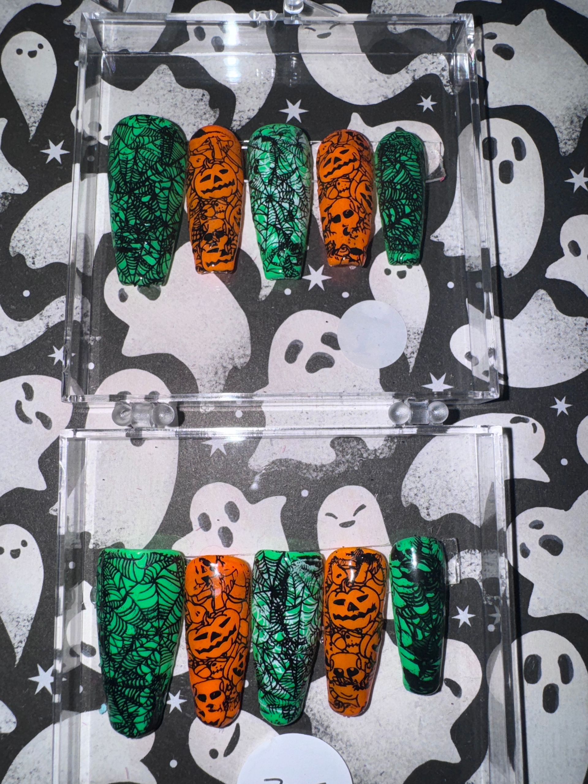 Slime green and orange nail set