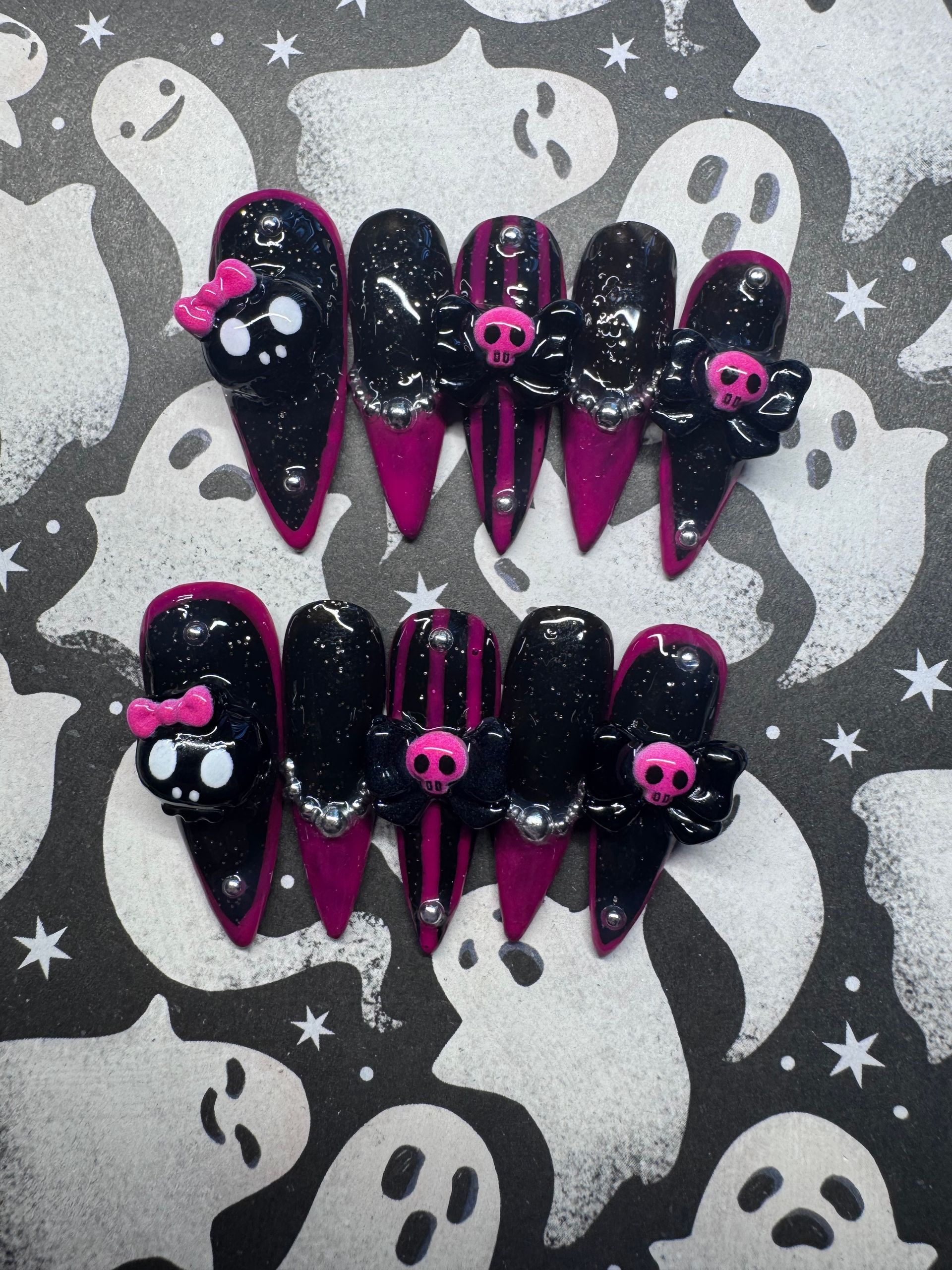 Hot pink emo press-on nail set