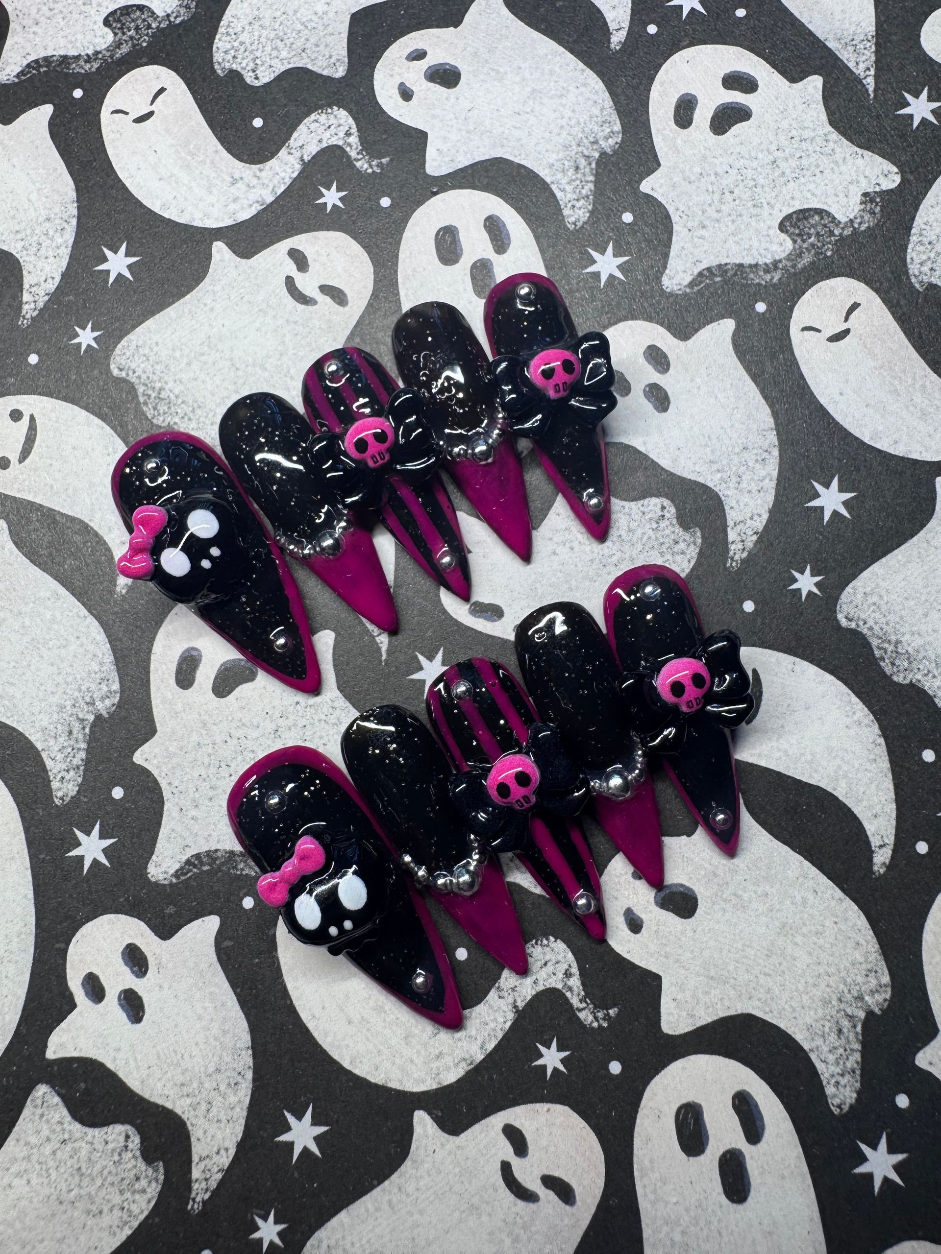 Hot pink emo press-on nail set