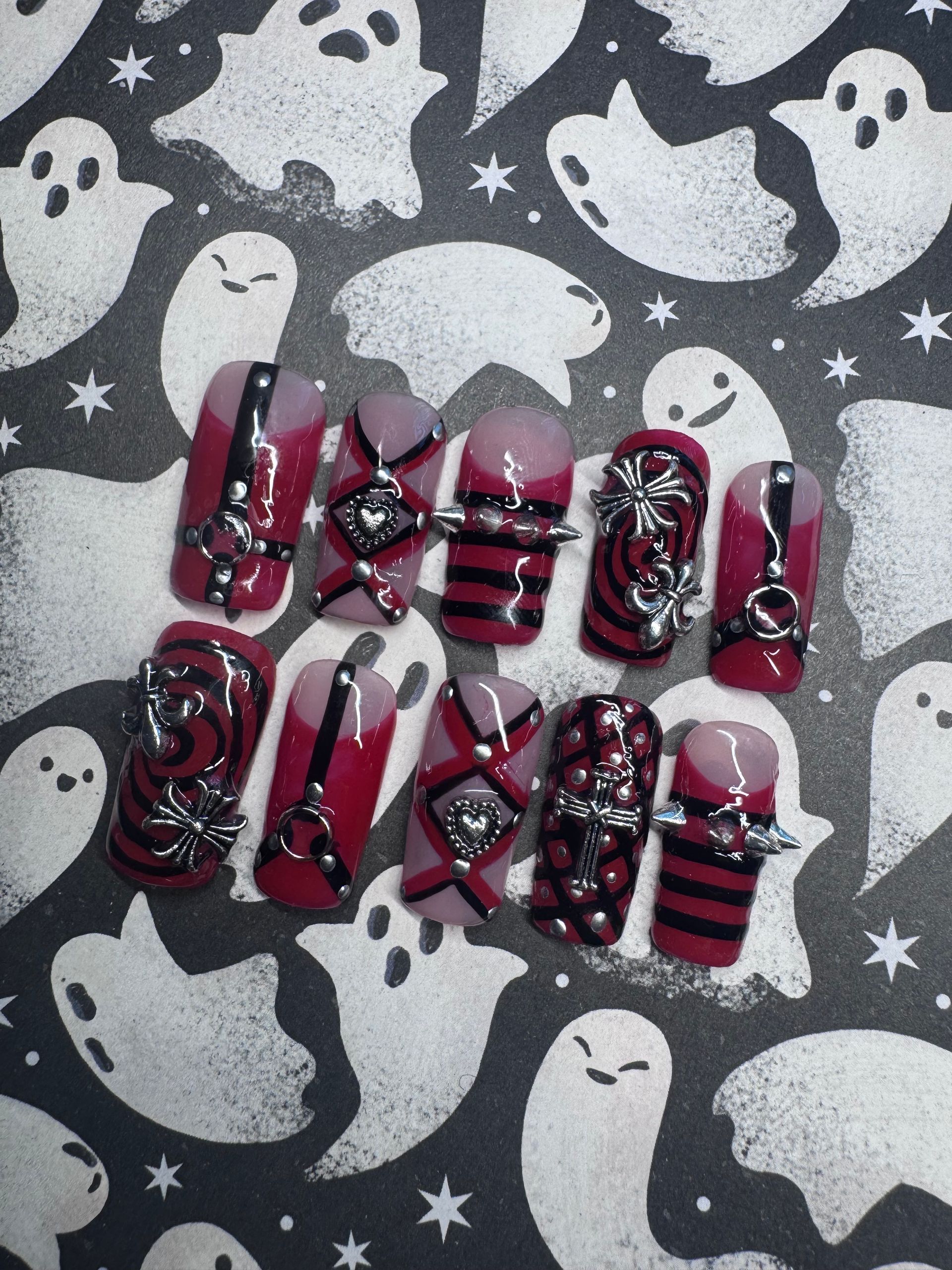 Red bondage press-on nail set