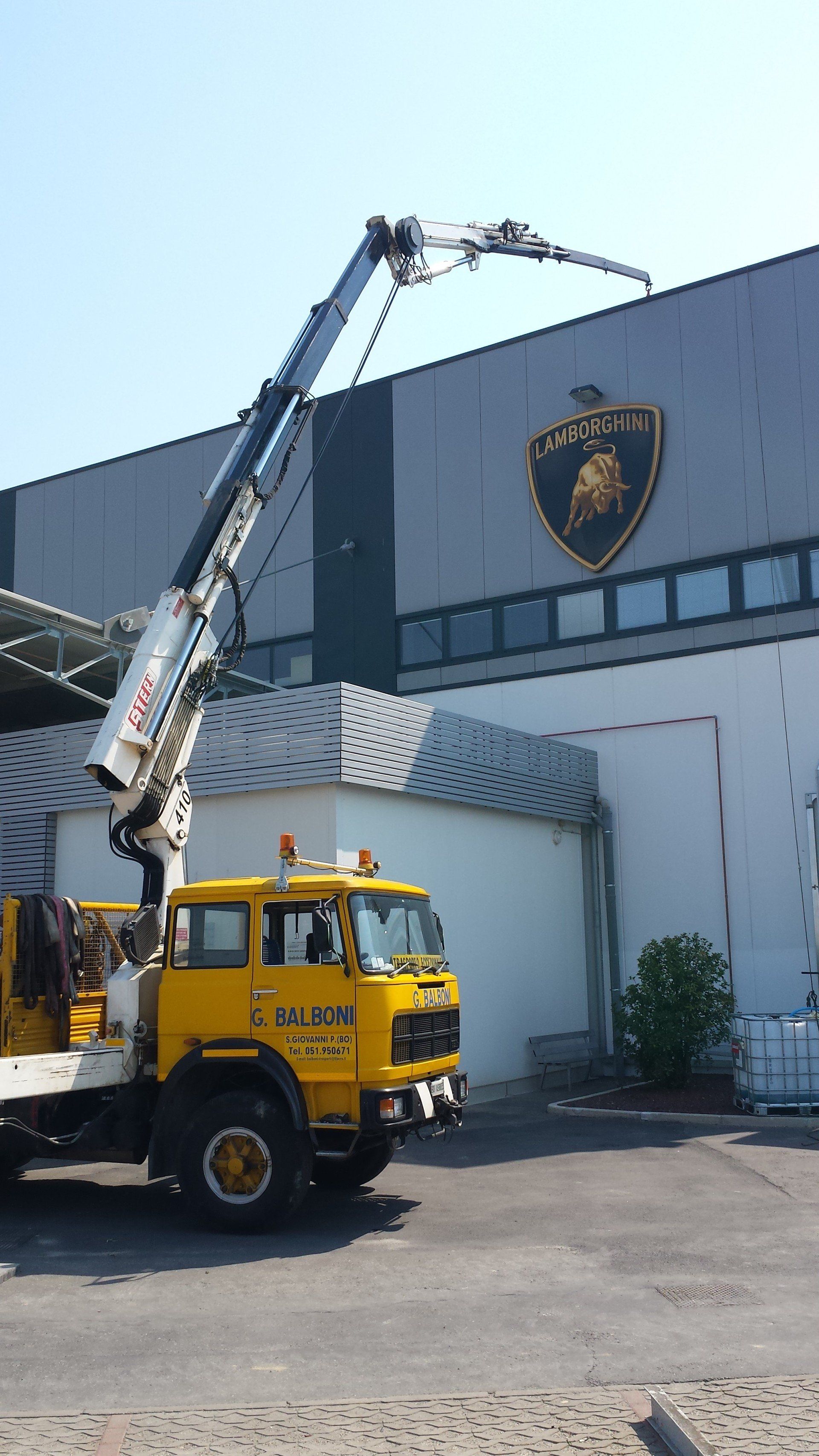 Servizo noleggio autogru