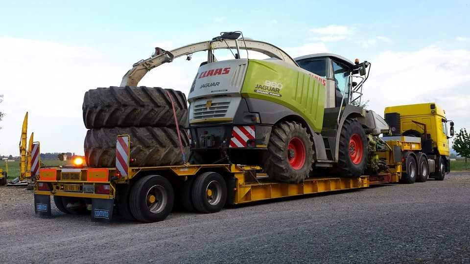 Trasporto eccezionale di macchina agricola