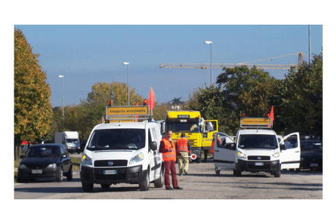 Segnaletica speciale per trasporti eccezionali