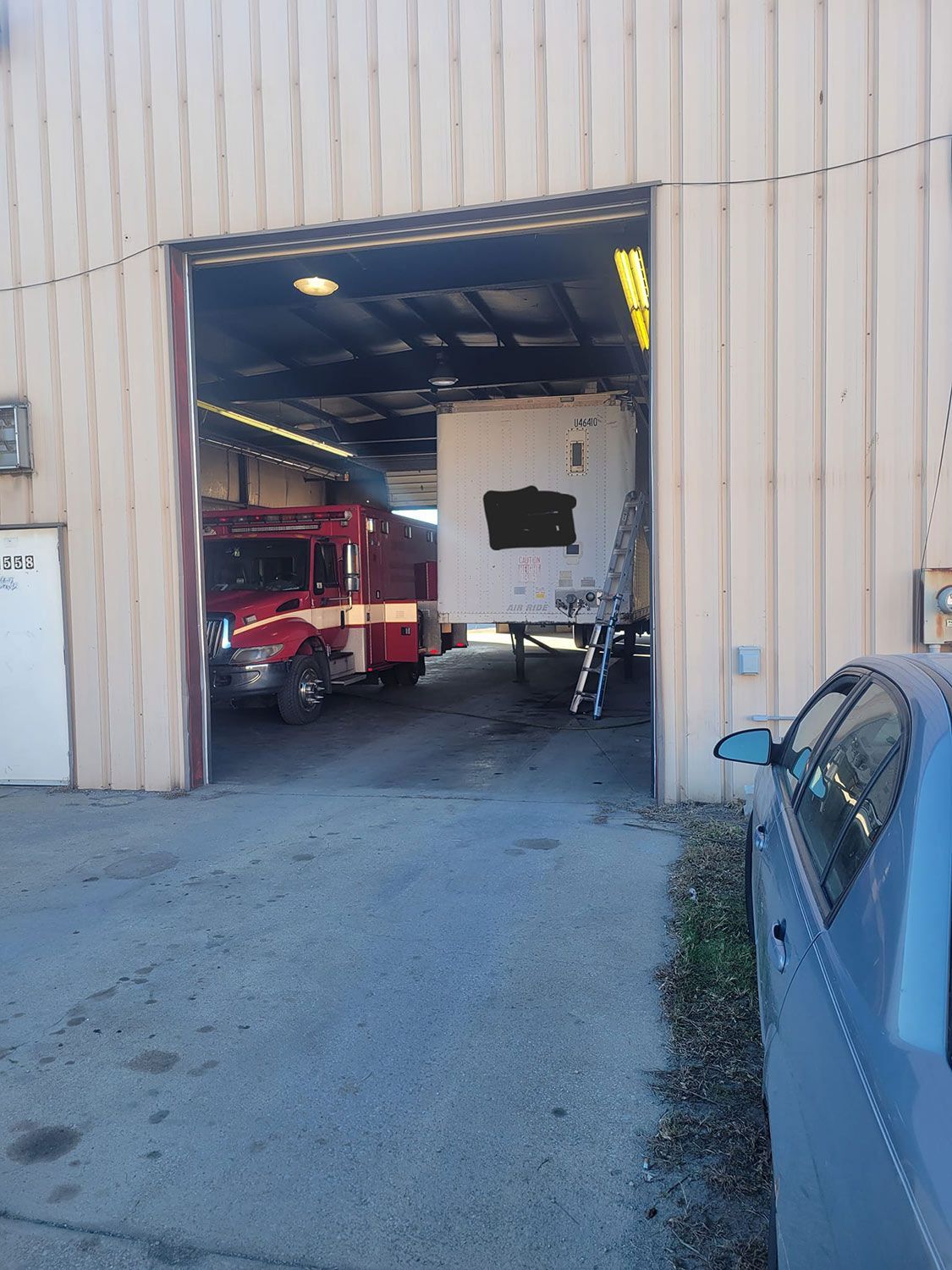 Trailer and Vehicles for Repair — Akron, OH — AACT Trailer Repair