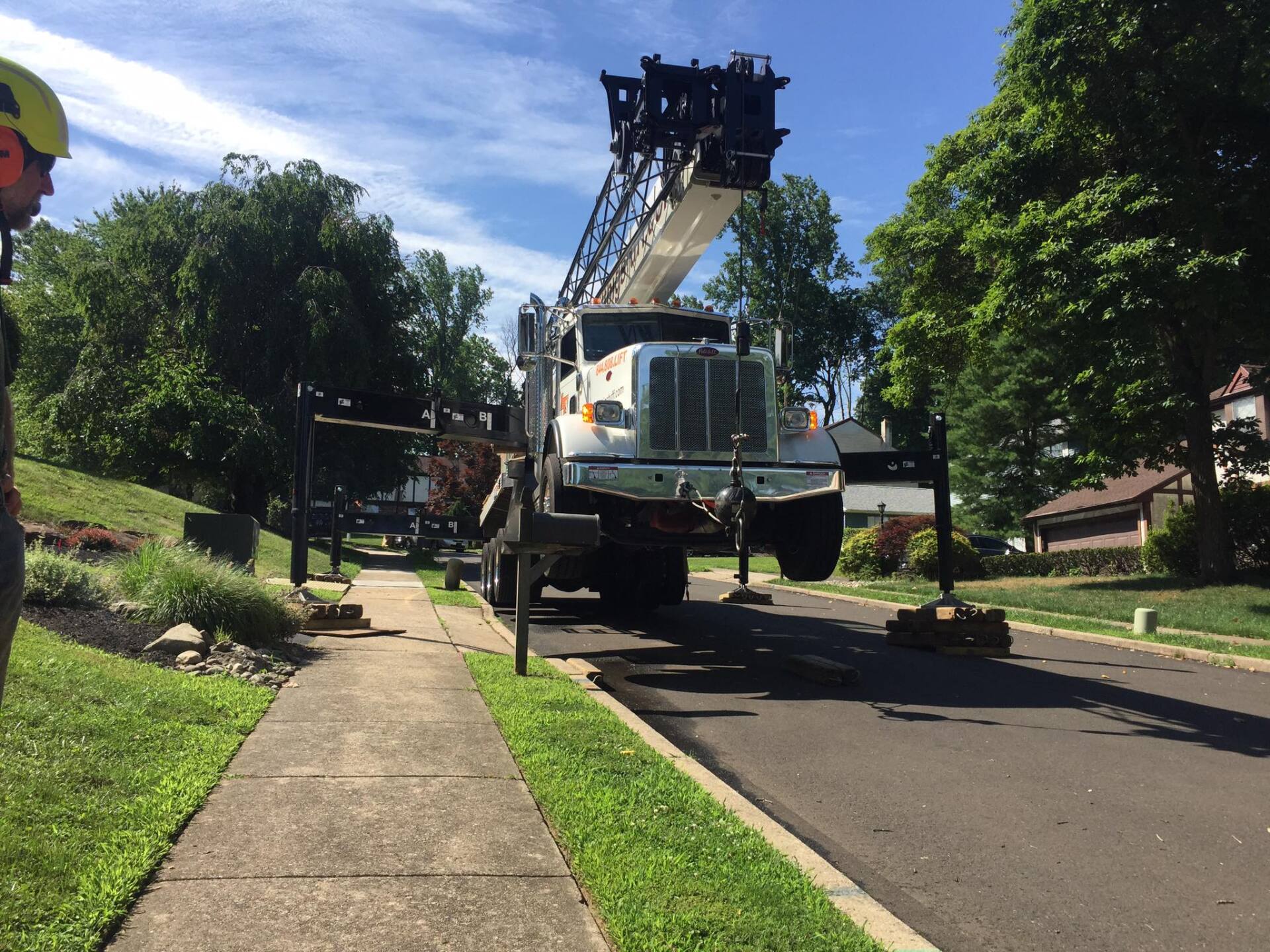 Worker — Chalfont, PA — Lift Tech Crane and Rigging