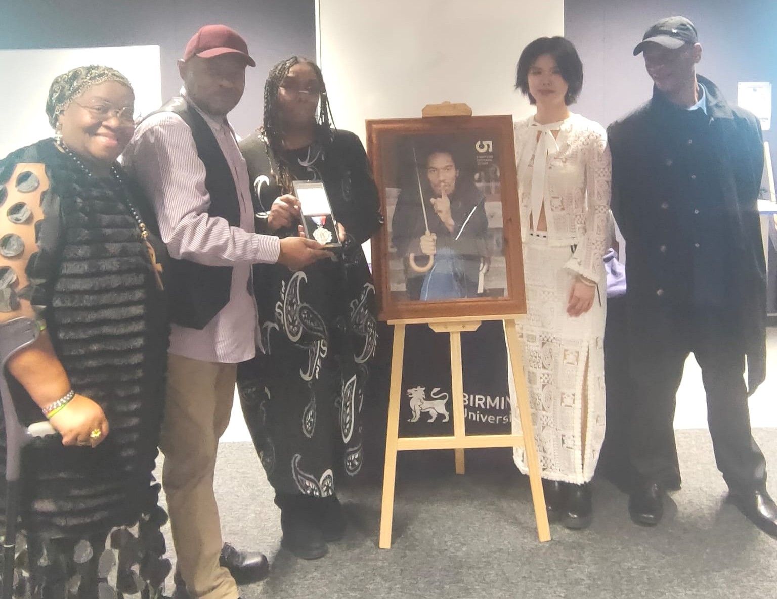 Family receive City of Birmingham Medal