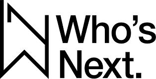Logo noir montrant une icône « W » stylisée à côté des mots « Who's Next » en caractères gras noirs.