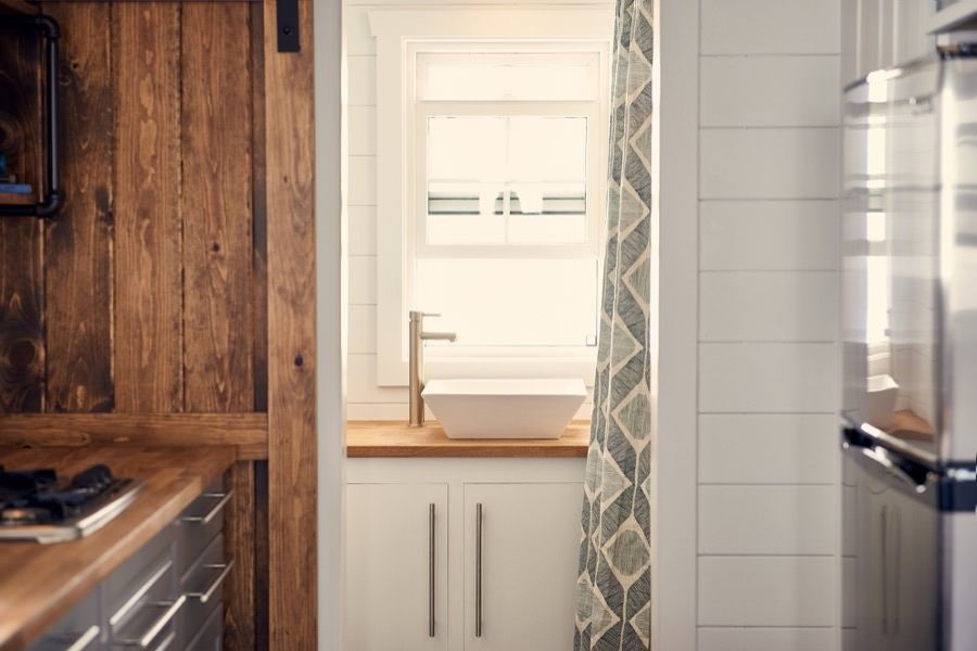 Tubs & Plumbing Fixtures in New Jersey