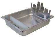 Bandeja metálica para pintar con rejilla y soporte para rodillo.