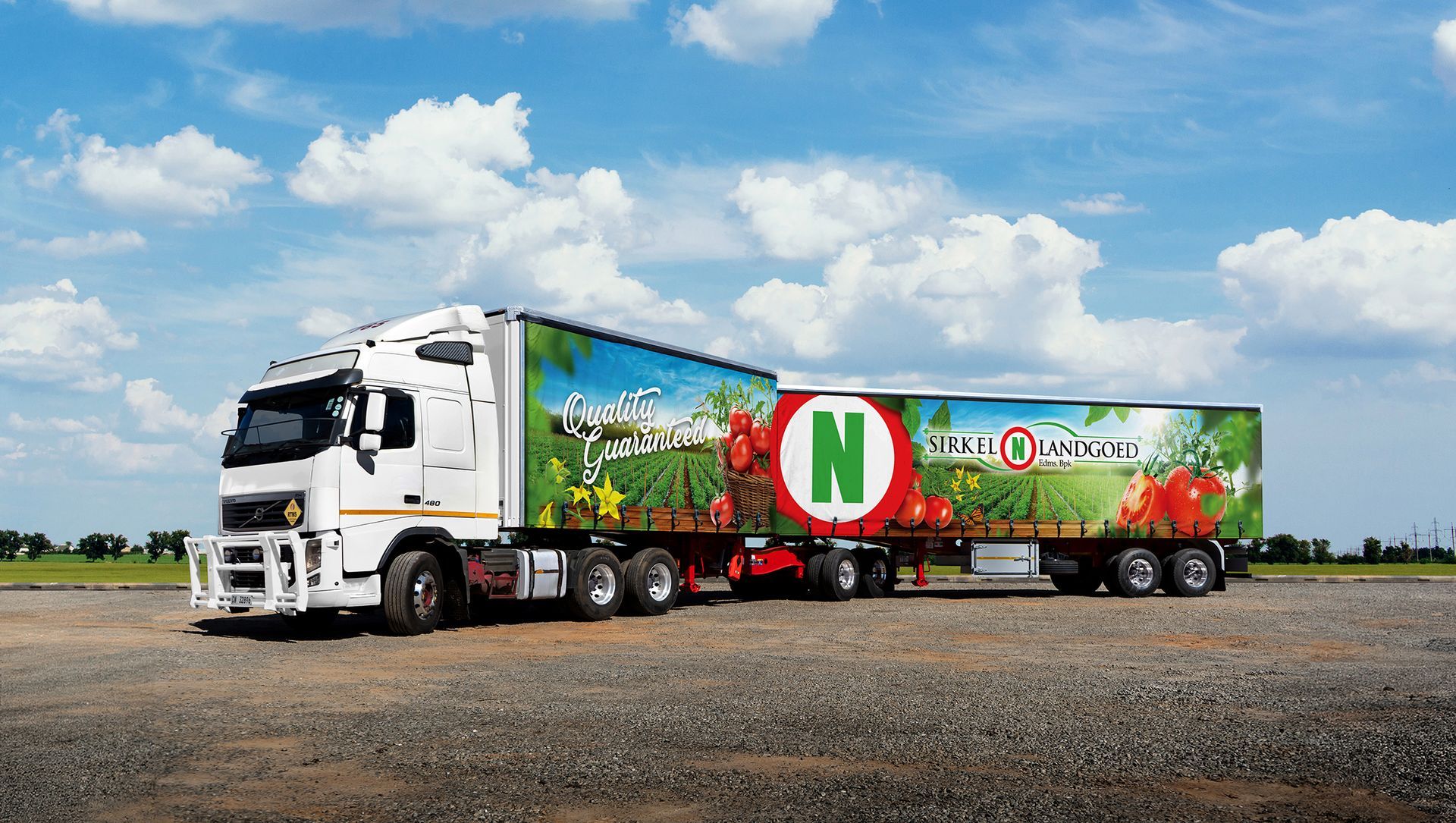 LKDA Drive - Sirkel Landgoed Branding Partner. Tautliner Trailer Curtains.