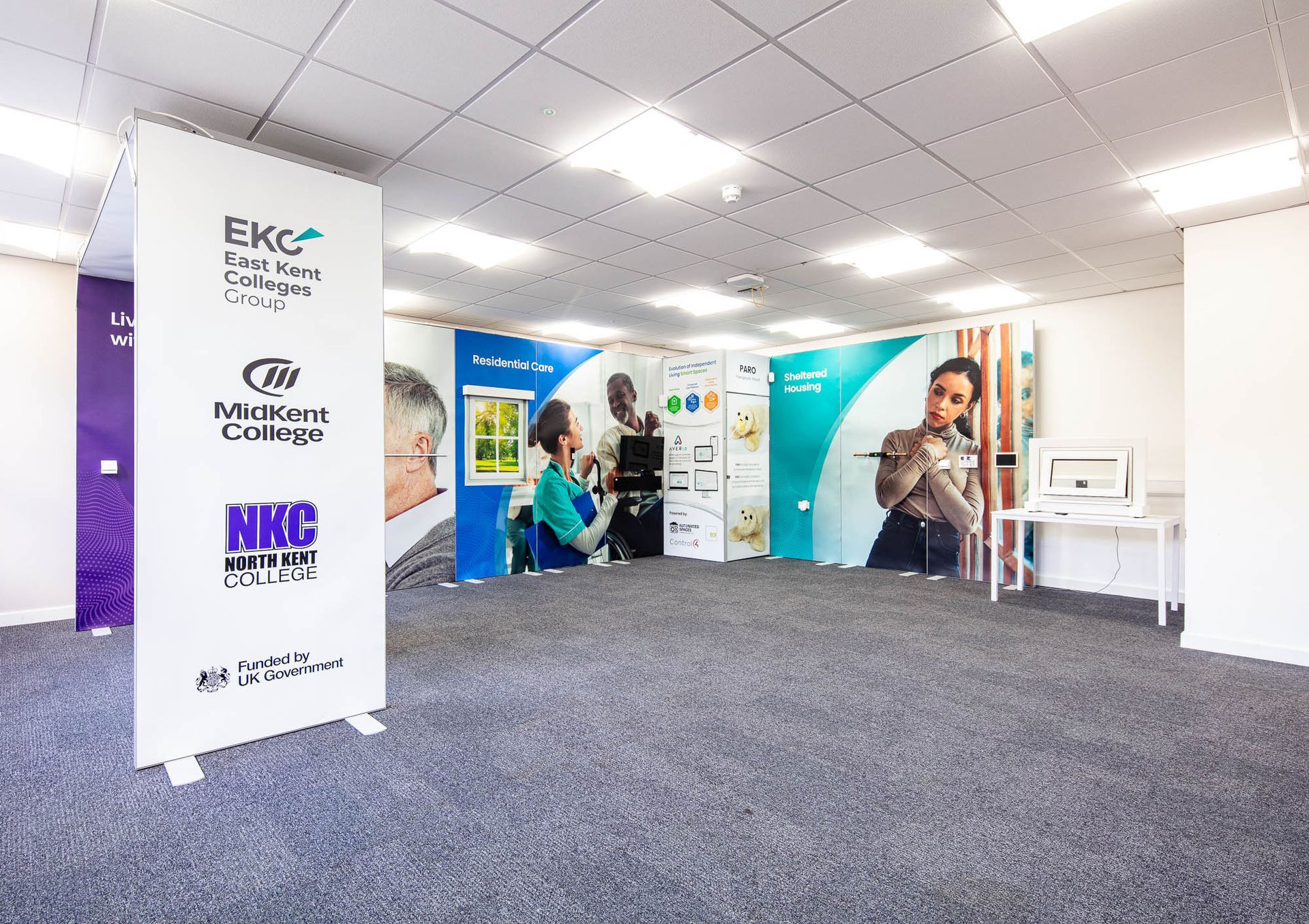 Photograph of demonstration suite at Broadstairs College