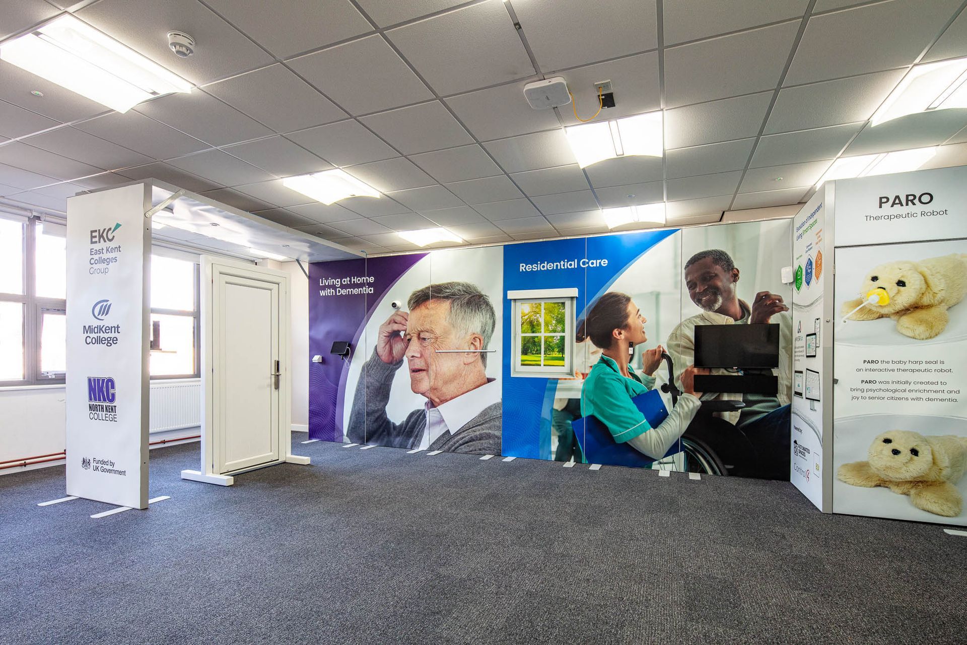 Photograph of demonstration suite at Broadstairs College