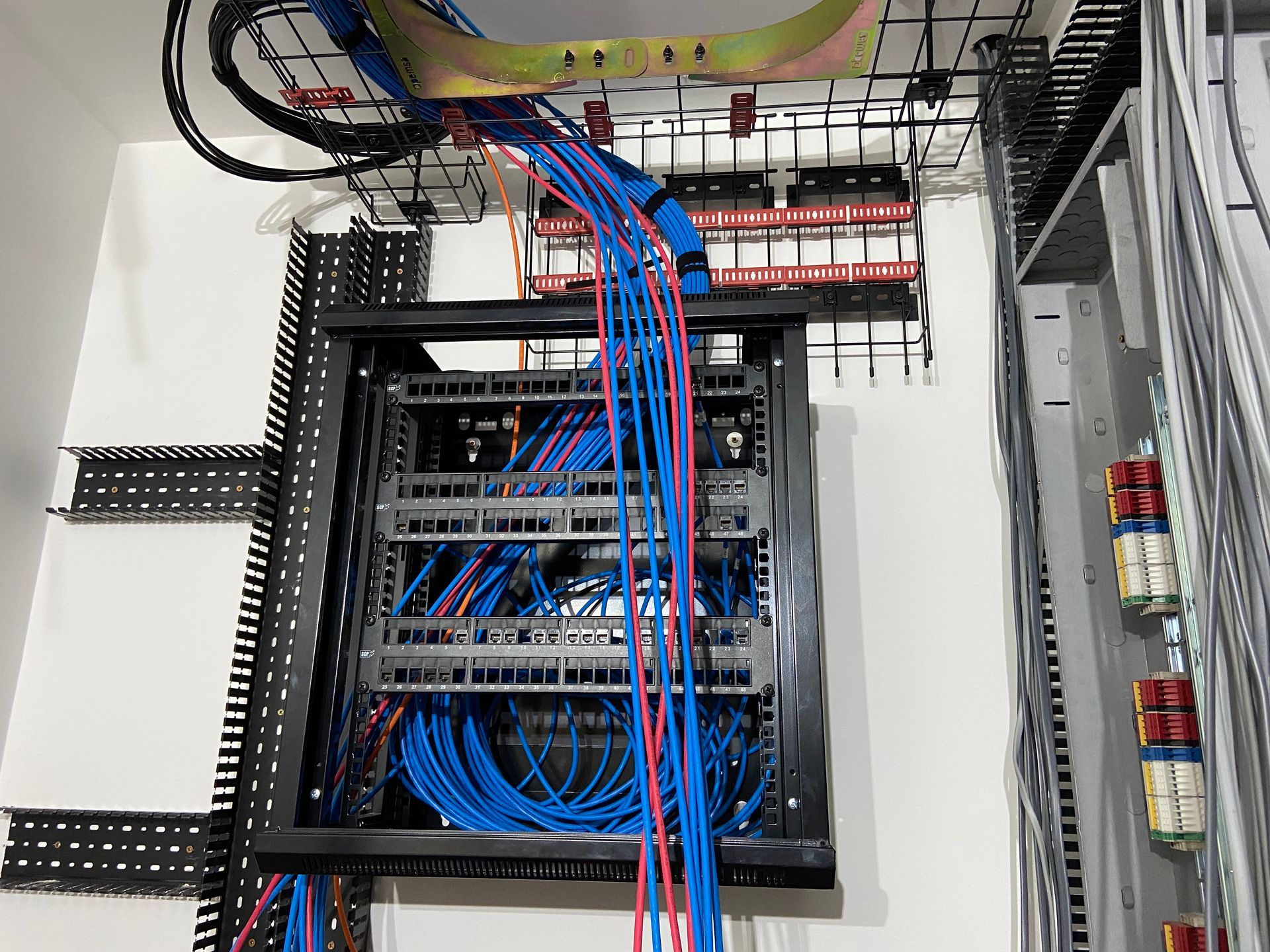 Photo of Installation of cables in patch panel
