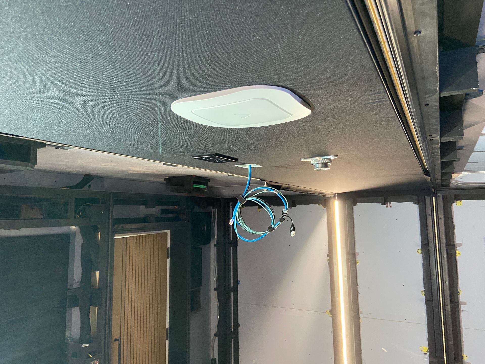 Stretch fabric installation ceiling