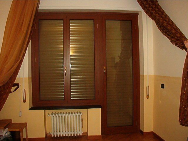 Finestra in alluminio con anta battente