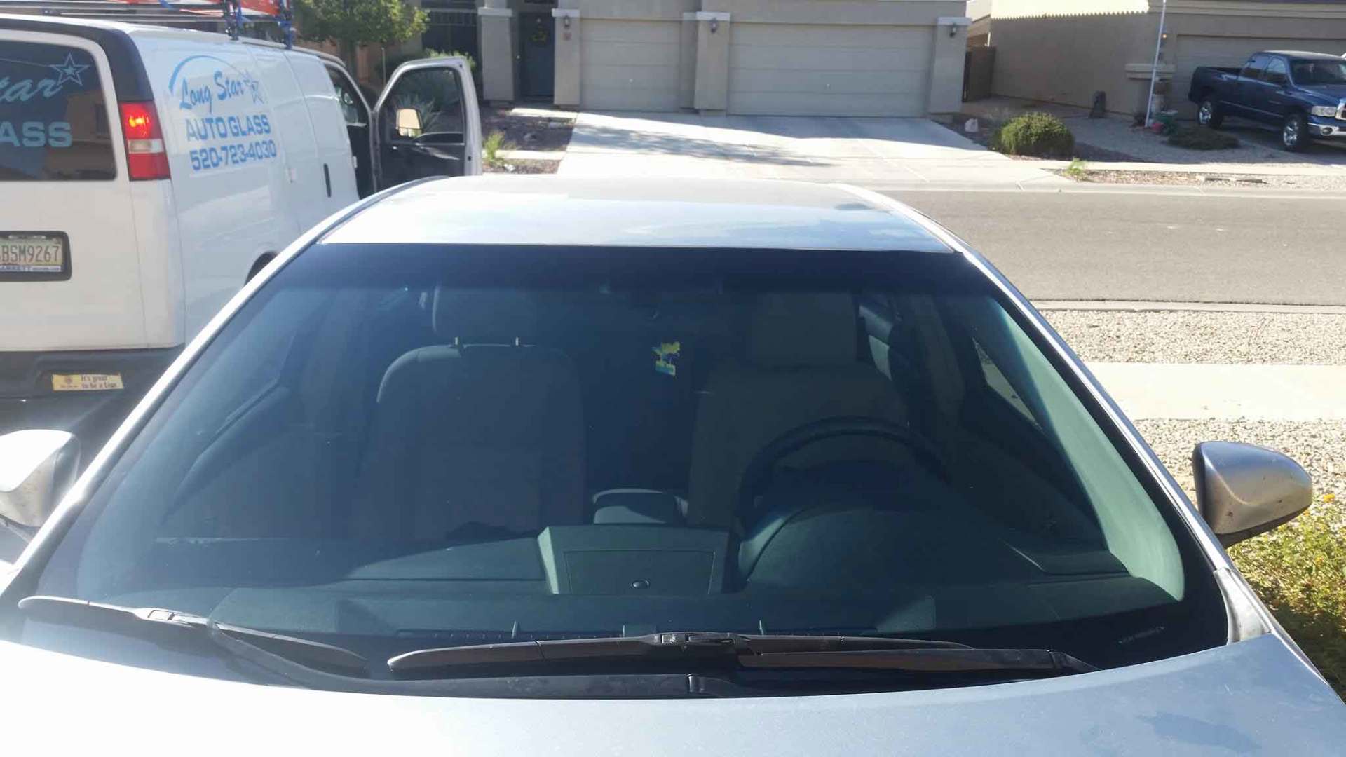 White Car 2 — Glass Replacement & Repair in Coolidge, AZ