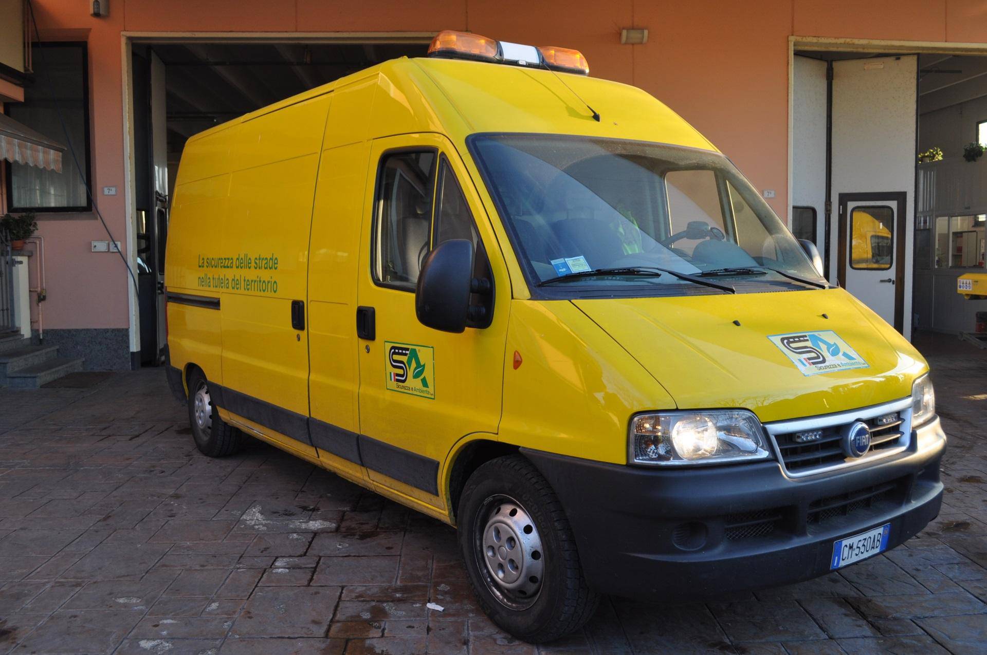 soccorso stradale furgone