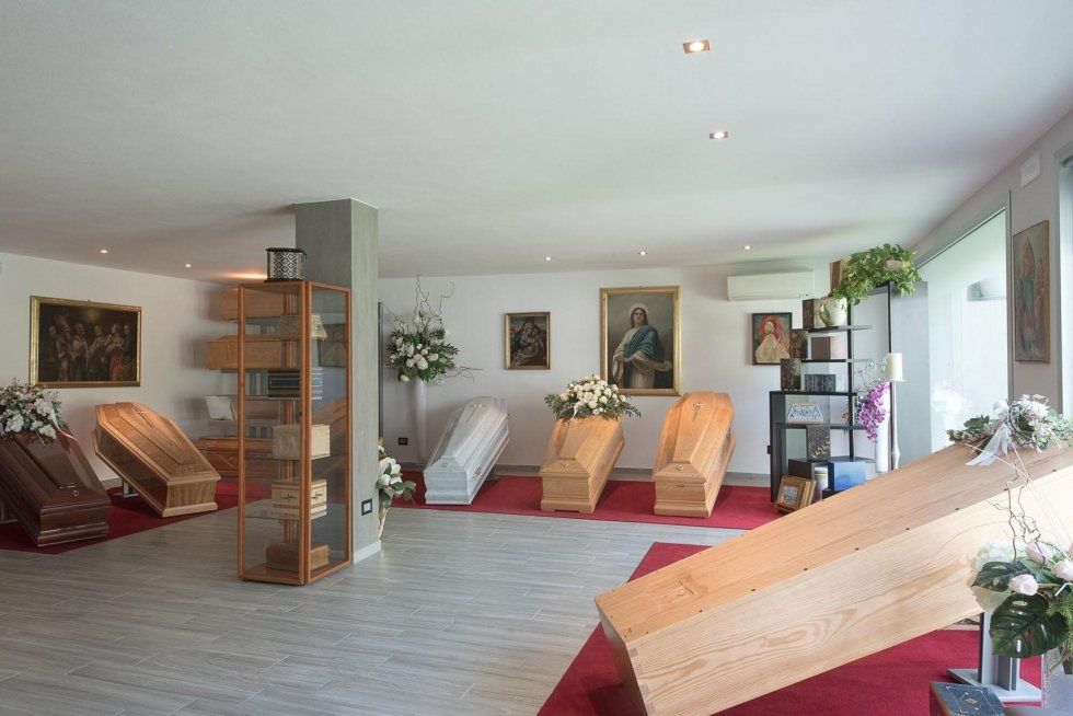 casse funebri in legno per funerali a Crema