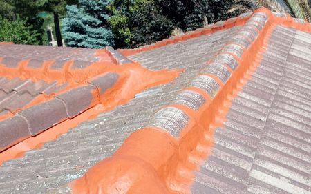 arreglar filtraciones de agua en tejado de tejas, impermeabilizar limatones en irun