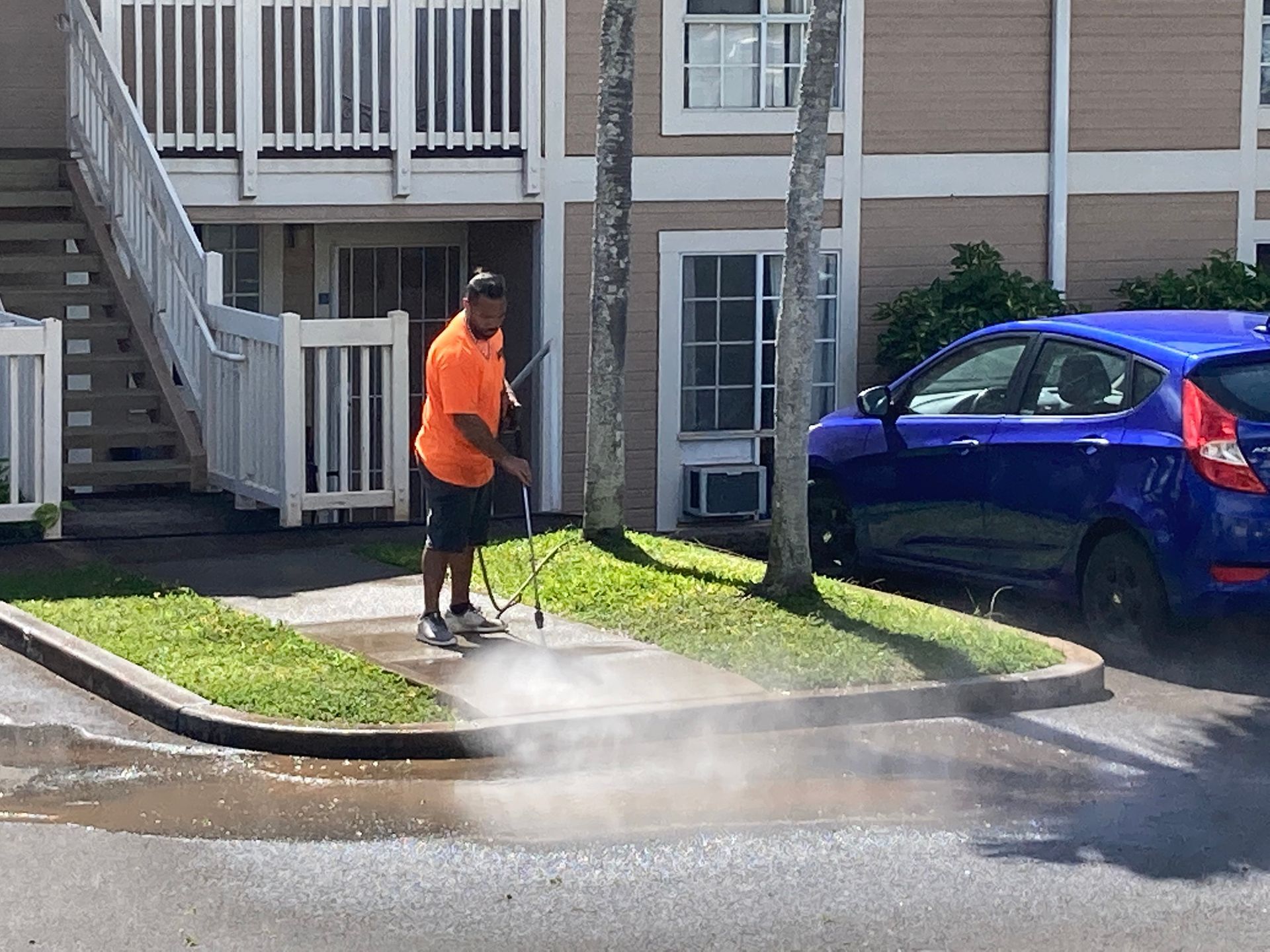 How Much Does Professional Pressure Washing Cost in Honolulu?