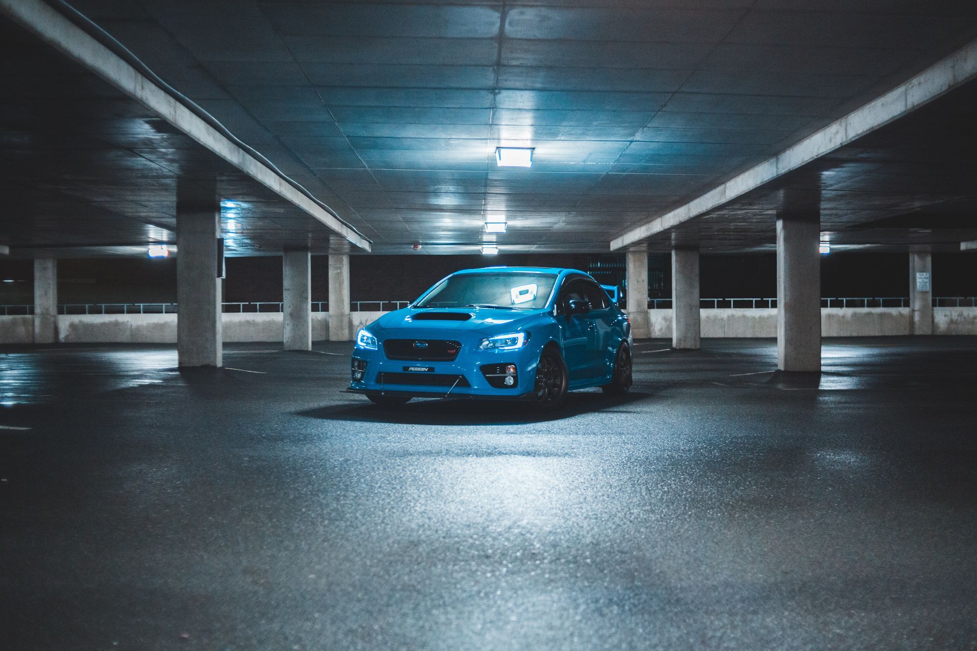 Parking Garage Pressure Cleaning on Oahu