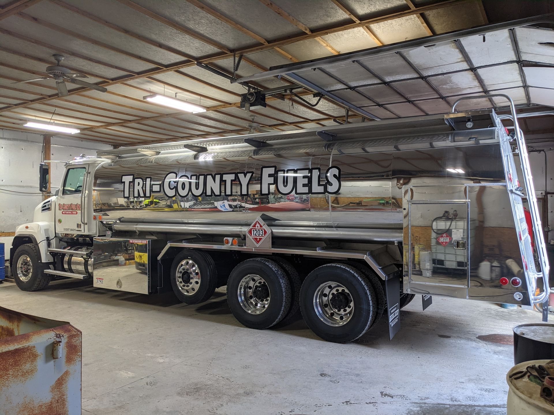Tri-County Fuels Shiny Truck — Metamora, OH — Tri -County Fuels Inc.