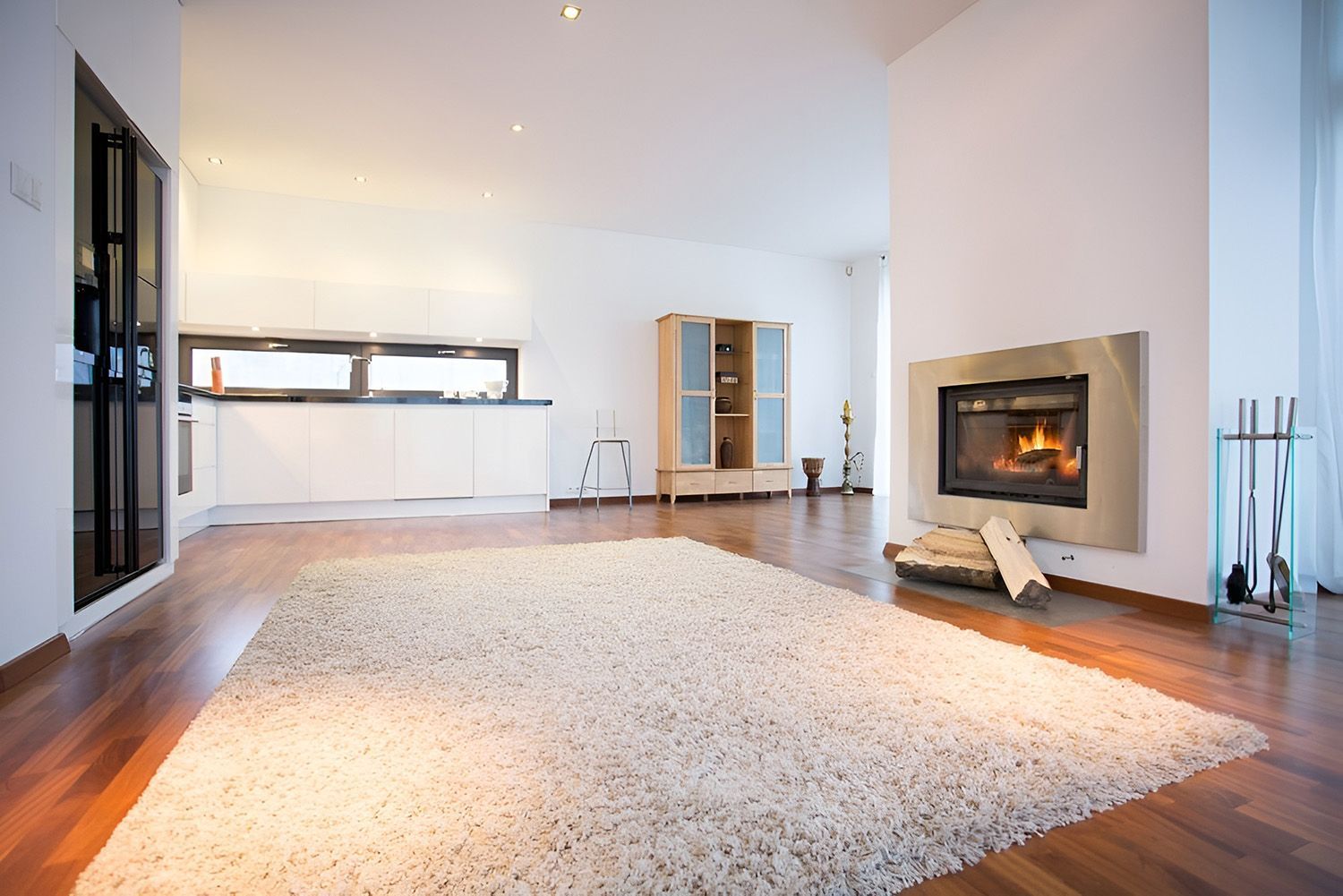 Carpet In A Modern Living Room With Fireplace