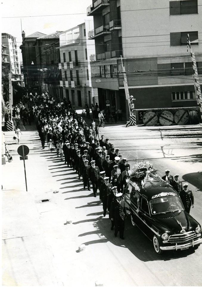 Corteo funebre